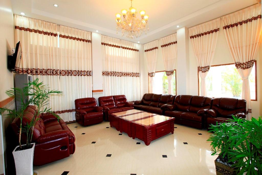 Hotel Novel Yangon Exterior photo