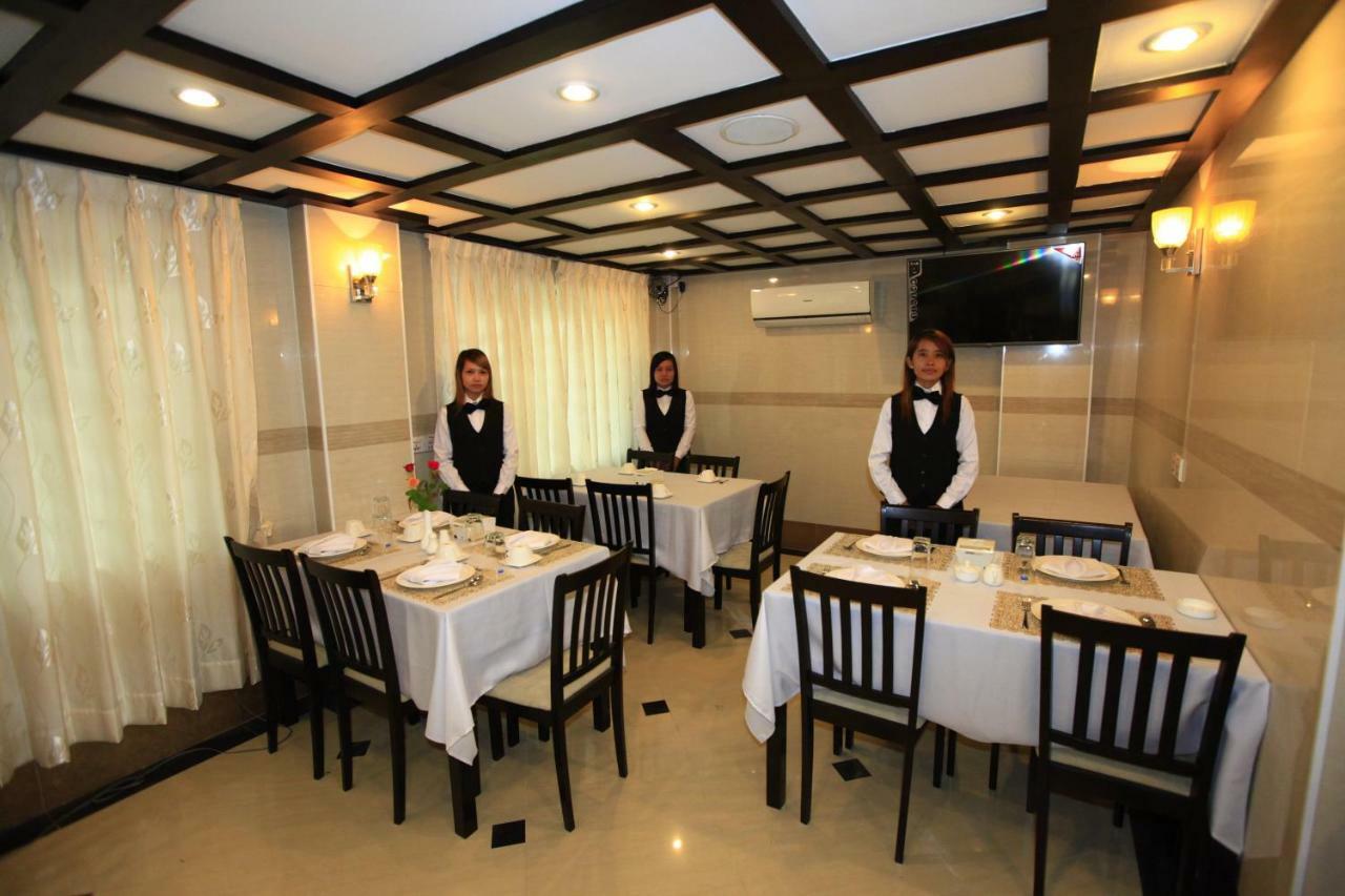 Hotel Novel Yangon Exterior photo