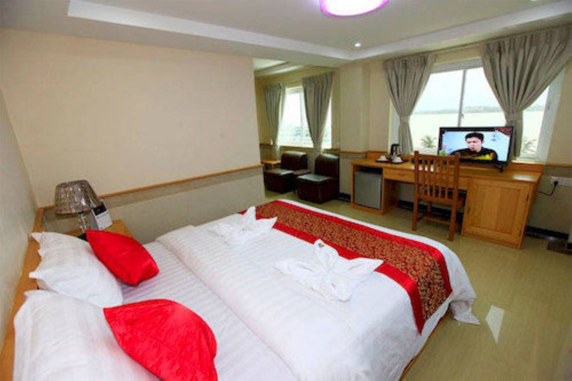 Hotel Novel Yangon Exterior photo